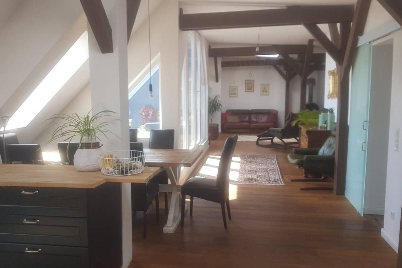 Helle Dachgeschosswohnung Fuer 8 Personen In Zentraler Lage Berlin Dış mekan fotoğraf