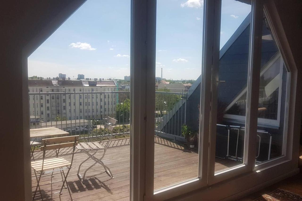 Helle Dachgeschosswohnung Fuer 8 Personen In Zentraler Lage Berlin Dış mekan fotoğraf